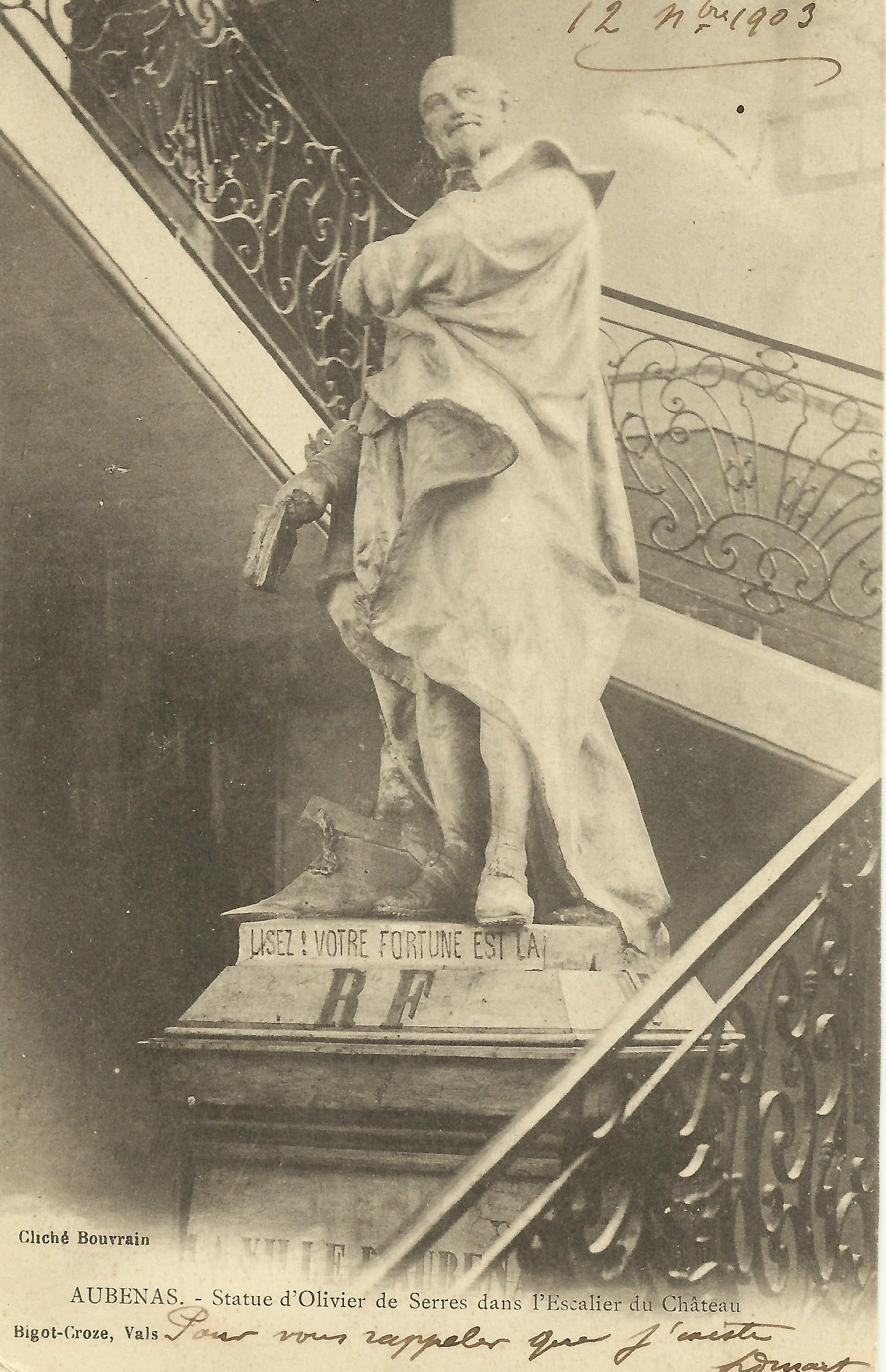 Statue de plâtre mairie d'Aubenas